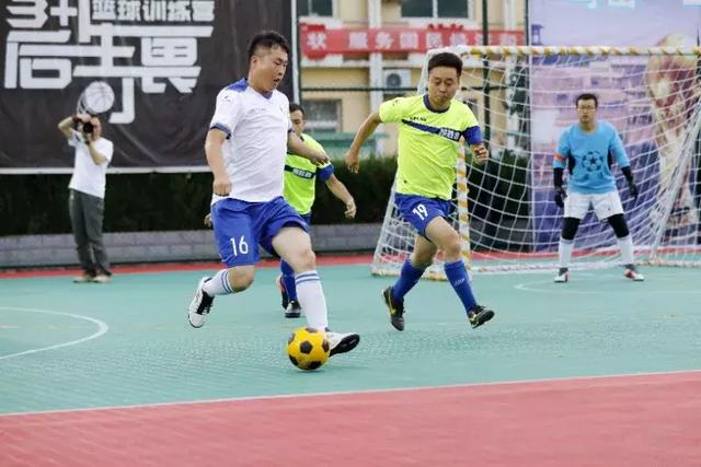 崔永熙社媒发文：为了中国篮球 我们一起努力